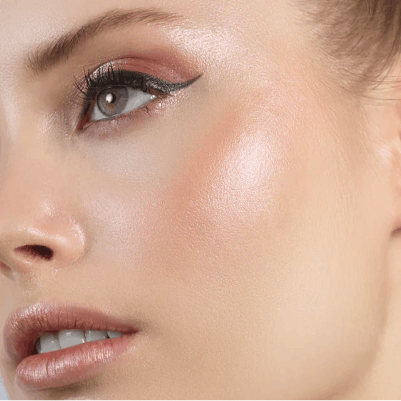 Stila Heaven's Hue Highlighter Kitten - Image 2